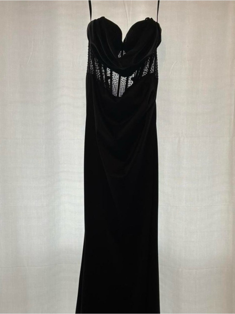 Black prom dress with Corset and slit - Picture 4 of 5